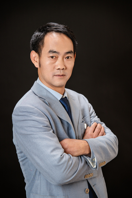戴龙.jpg